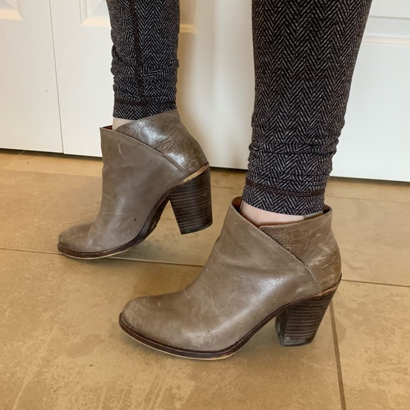 Lucky Brand Leather Ankle Boots - Picture 1 of 4
